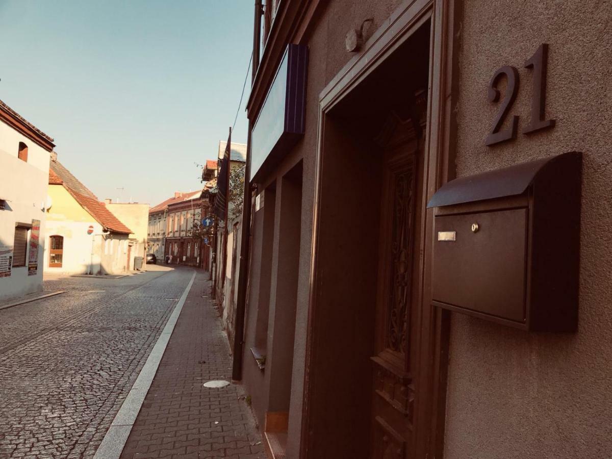 Apartament Na Starowce VII Pština Exteriér fotografie